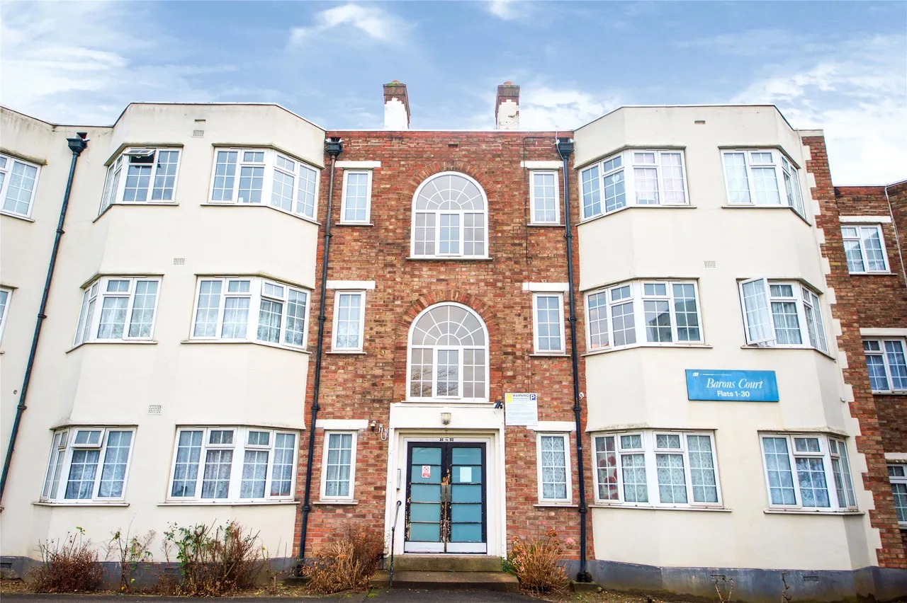 Barons Court, Church Lane, NW9 8AD, photo 4