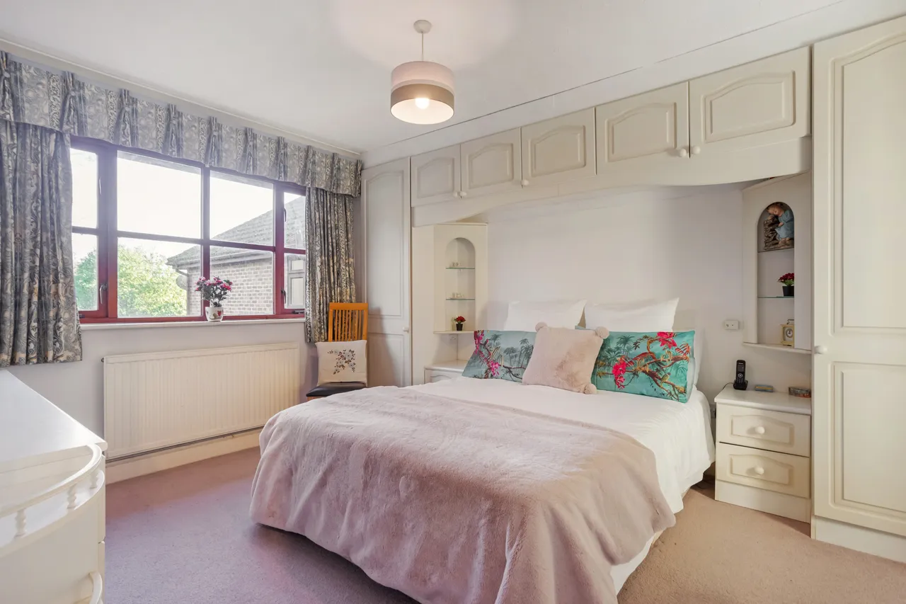 Hatch Lane, Windsor, SL4, photo 6