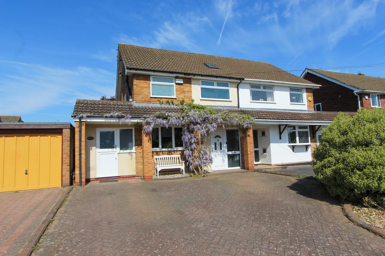 4 bed house for sale — Mayfield Road, Streetly, Sutton Coldfield, Sutton Coldfield, B74 3PZ