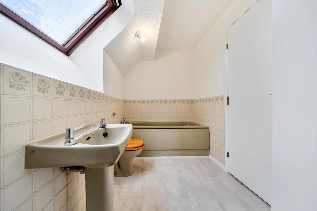 Grovelands Close, SE5, photo 11