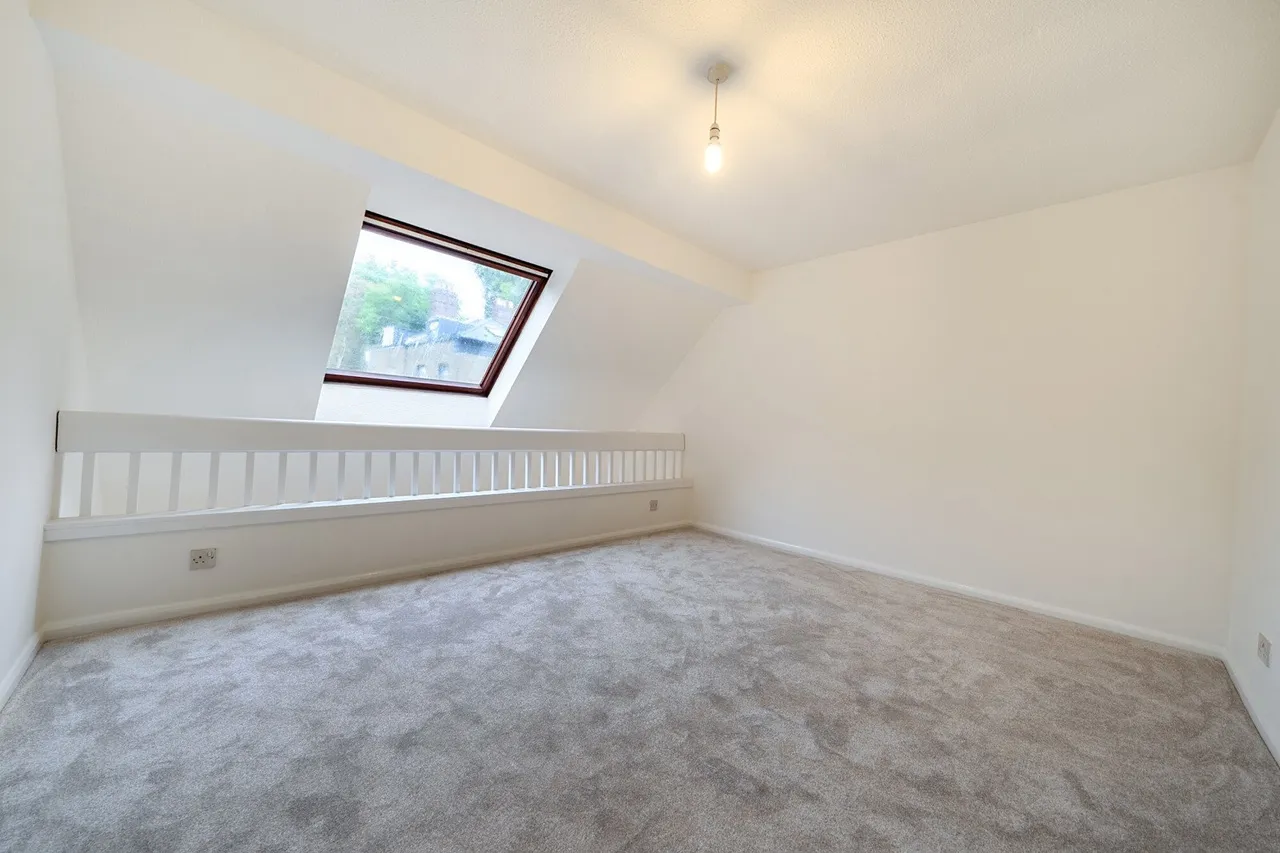 Grovelands Close, SE5, photo 5