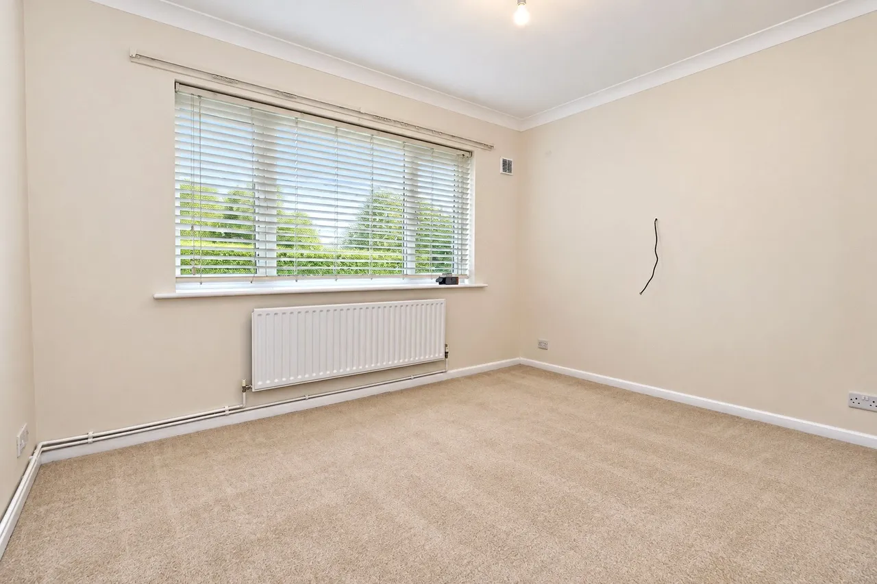 Park Road, Woking, GU22, photo 6