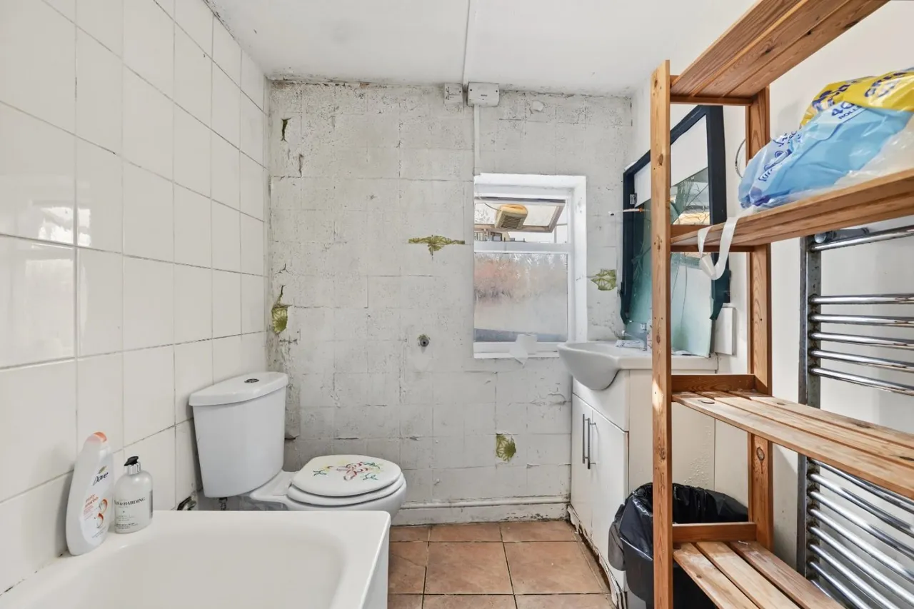 Blackstock Road, Finsbury Park, N4, photo 12