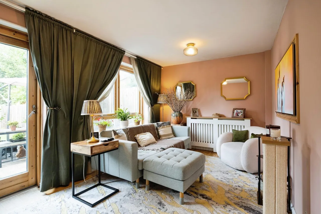 3 bed flat for sale, Fothergill Close, London, E13