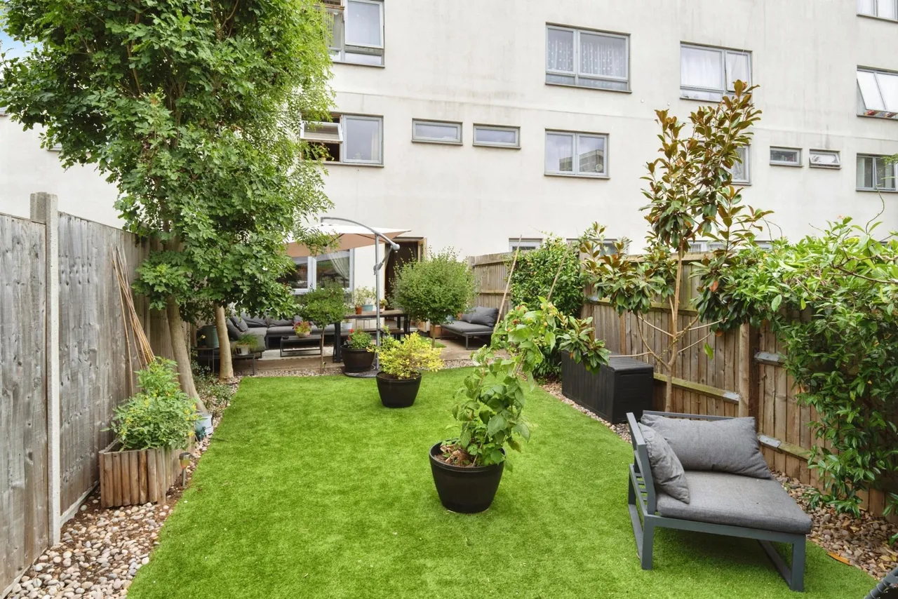 Fothergill Close, London, E13, photo 15