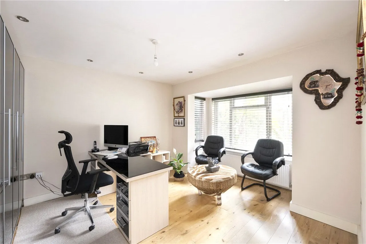Kingsmead Road, London, SW2, photo 4