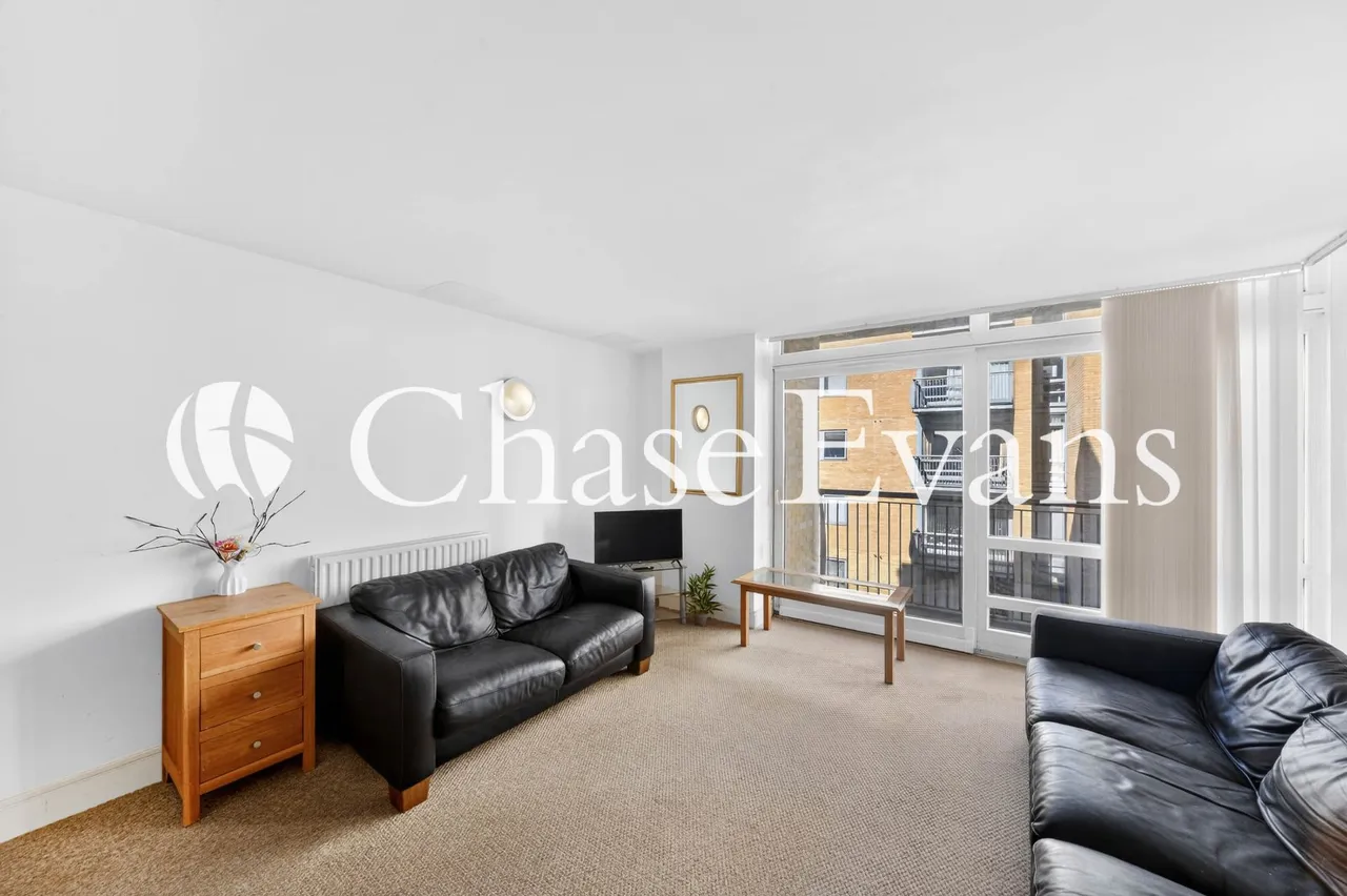 2 bed flat for sale — Lowry House, Canary Central, Cassillas Road, Canary Wharf, London, E14