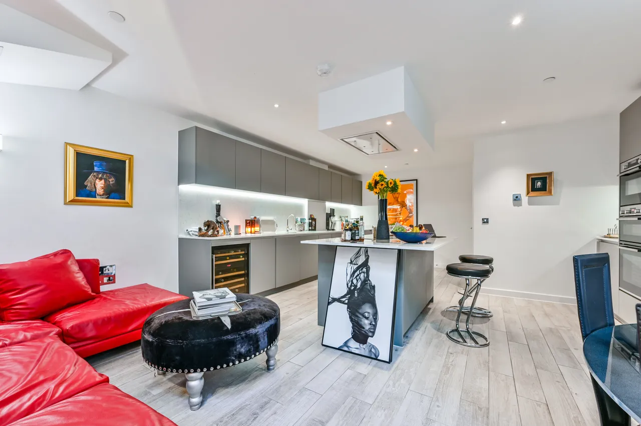 105c Camden Mews, London, photo 6