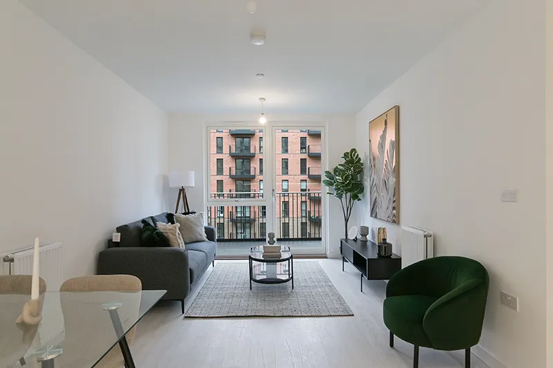 Farine Avenue, Hayes, UB3, photo 3