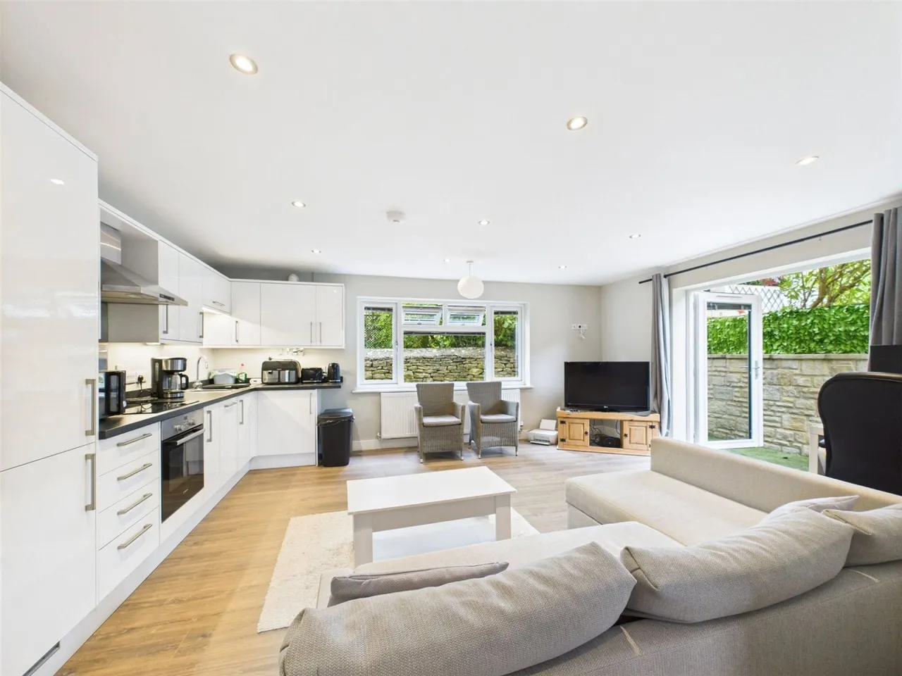 Ascott Road, Shipton-under-Wychwood, OX7, photo 3