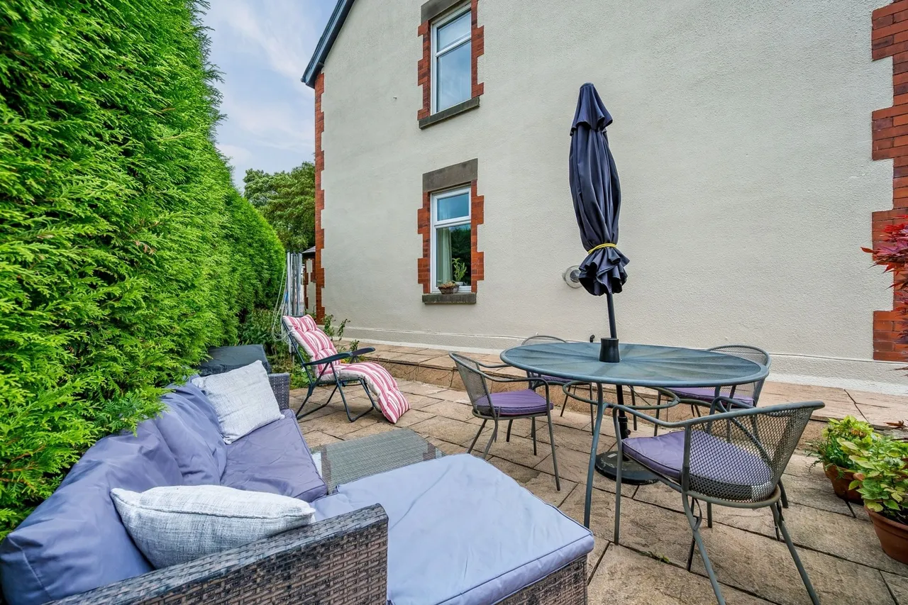 Netherfield Road, High Peak, photo 29