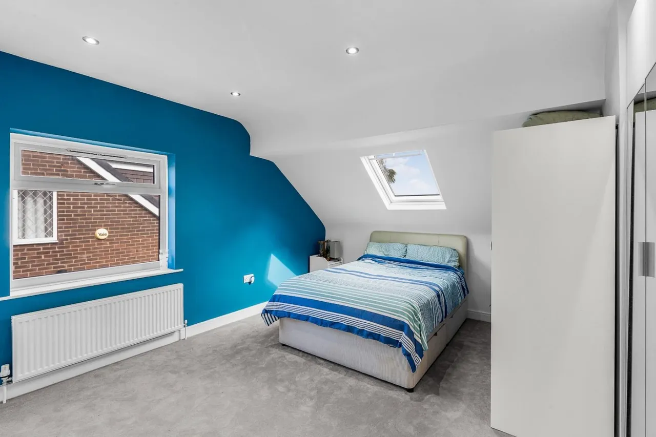 Red Hall Garth, Leeds, LS14, photo 5