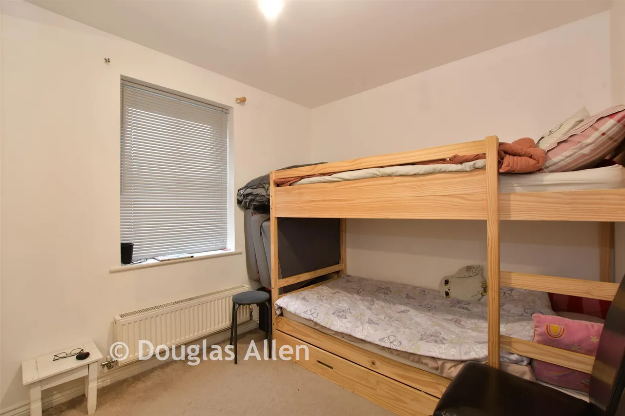 Glandford Way, Chadwell Heath, RM6, photo 8