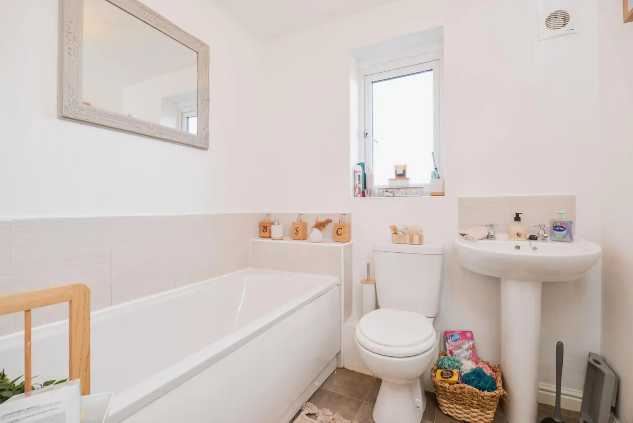 Kingsbridge Crescent, Middlesbrough, TS5, photo 13