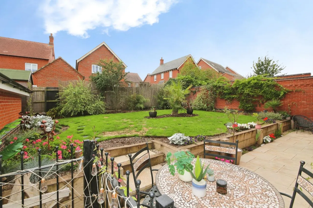 School Lane, Ashby-De-La-Zouch, LE65, photo 21