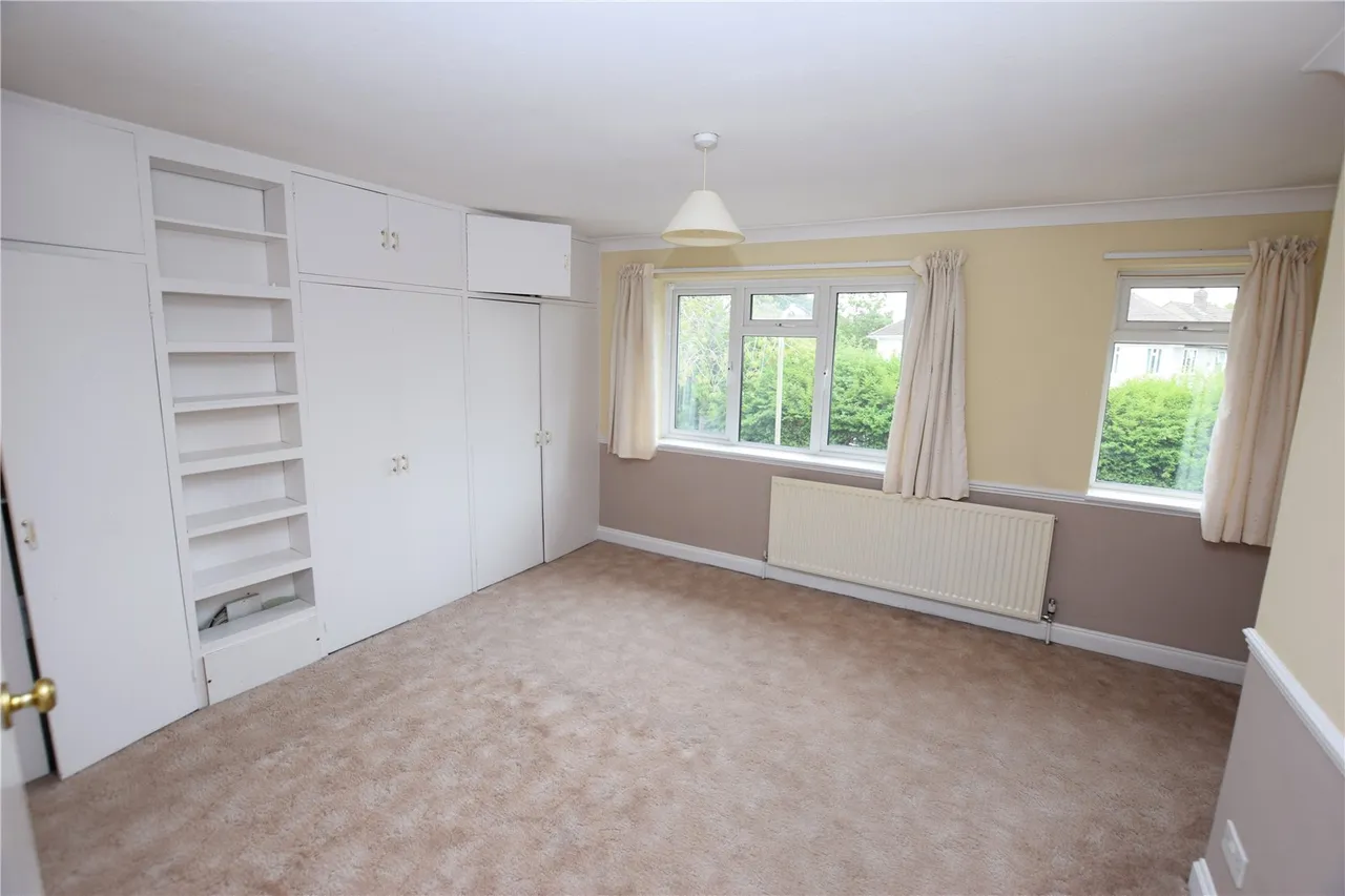 St. Davids Close, Farnborough, GU14, photo 5