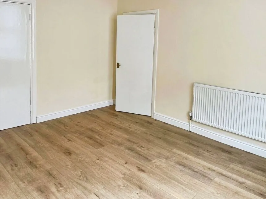 Larches Lane, Wolverhampton, West Midlands, WV3, photo 5
