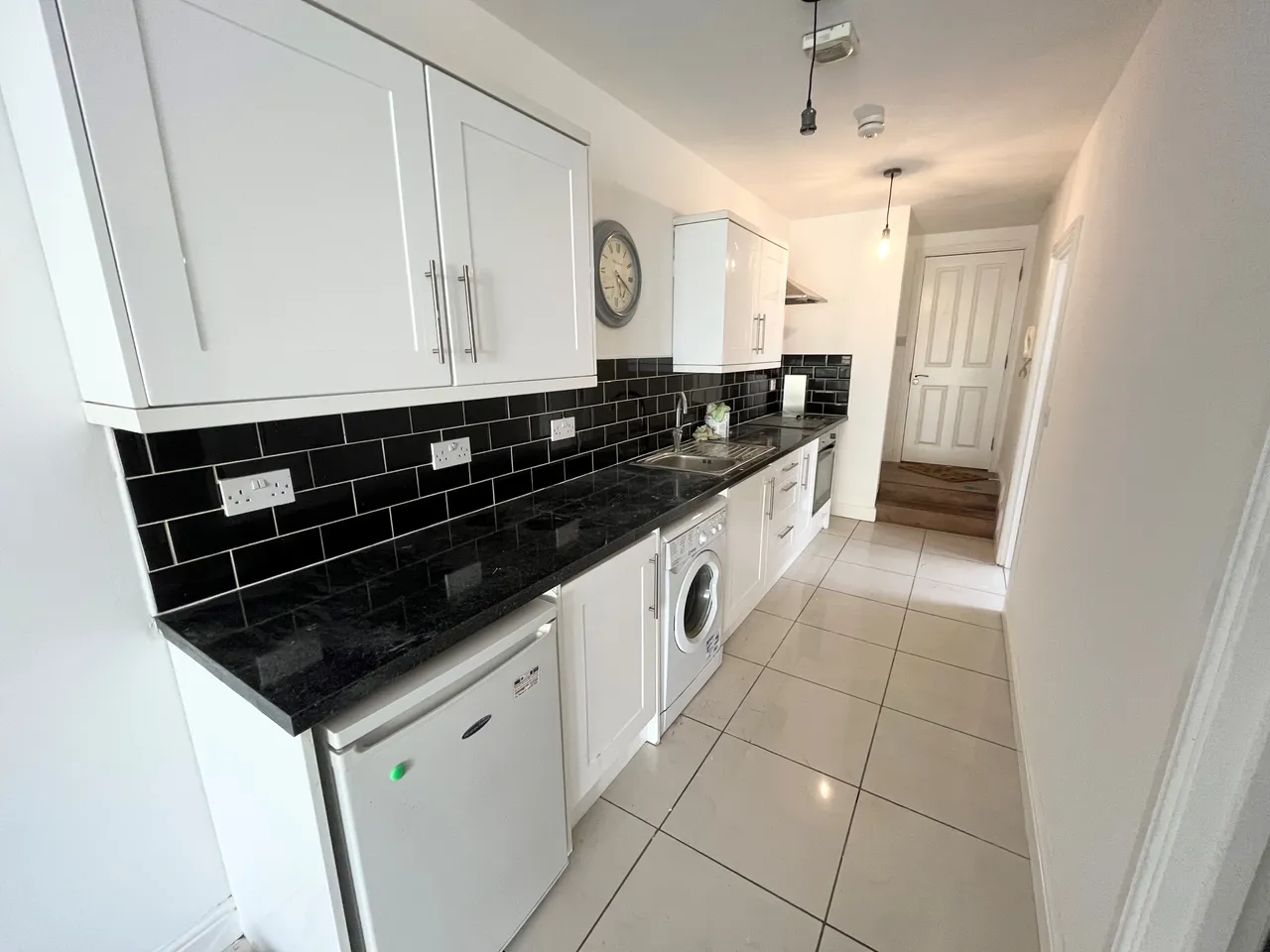 Albany Court, Cardiff, photo 3