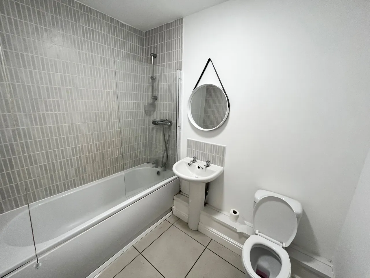 Albany Court, Cardiff, photo 6