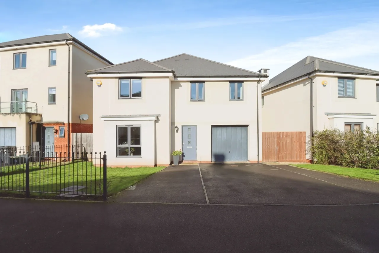 4 bed house for sale — Slade Baker Way, Scholars Chase, Bristol, BS16