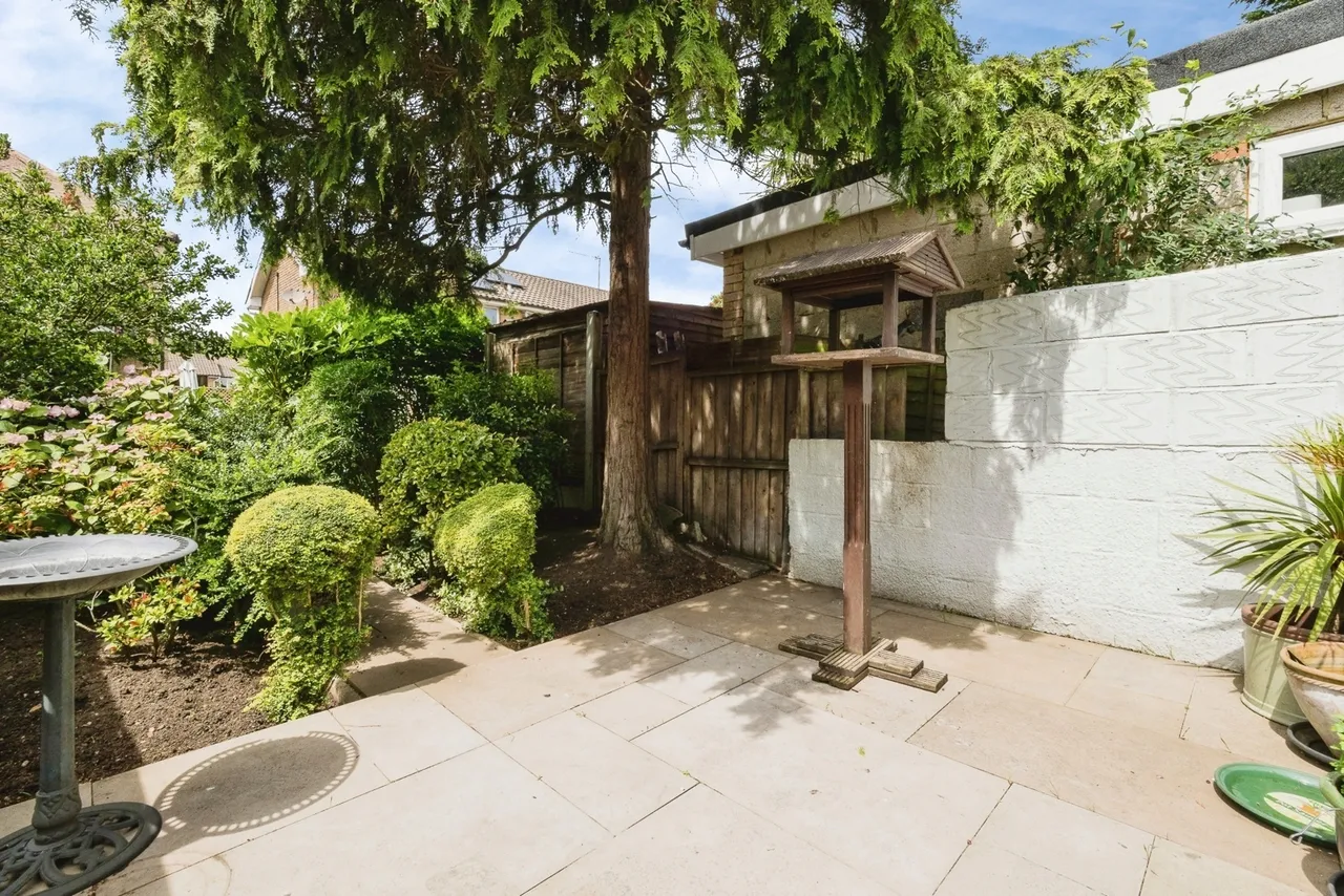 Lechmere Avenue, Woodford Green, IG8, photo 18