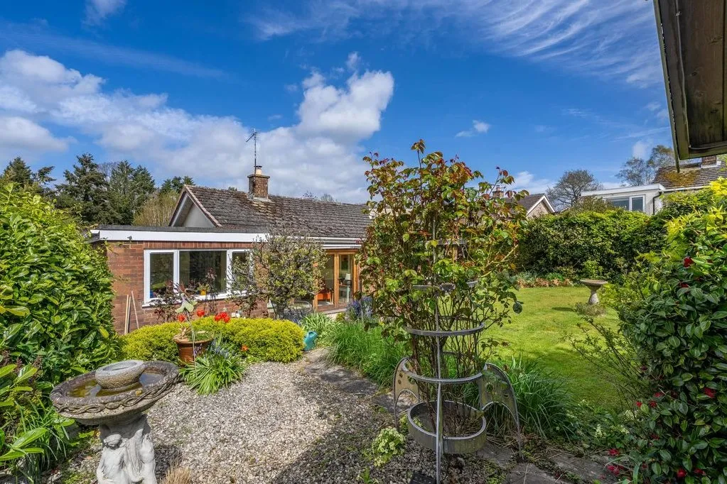 Walton Avenue, Much Wenlock, Shropshire TF13 6HA, photo 30
