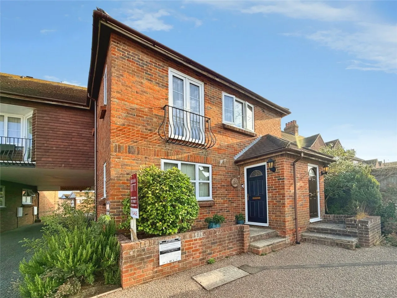 2 bed flat for sale, Angmering, BN16