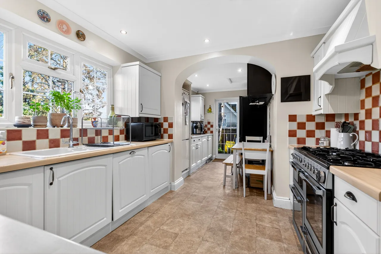 Abbots Lane, Kenley, CR8, photo 8