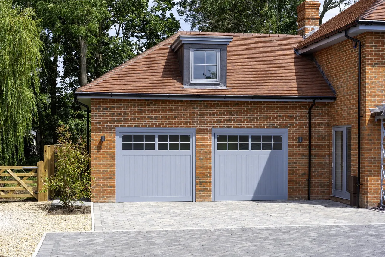 Stunning NEW HOME in an exclusive gated development of only eight homes, photo 19