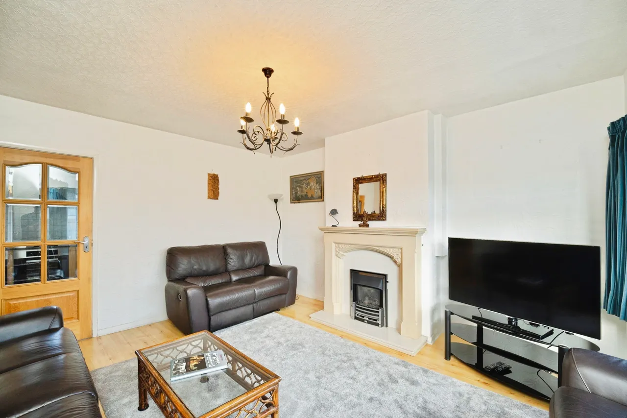 St. Wilfrids Crescent, Bradford, BD7, photo 6