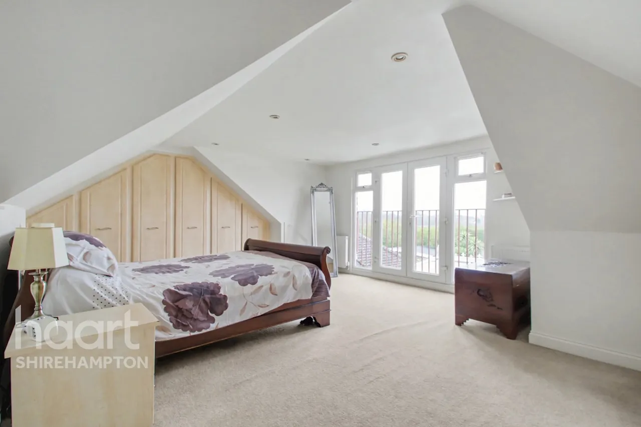 Lois Drive, Shepperton, TW17, photo 14