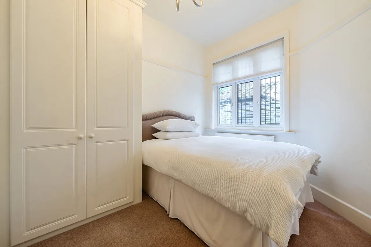 Myddelton Park, London, N20, photo 8