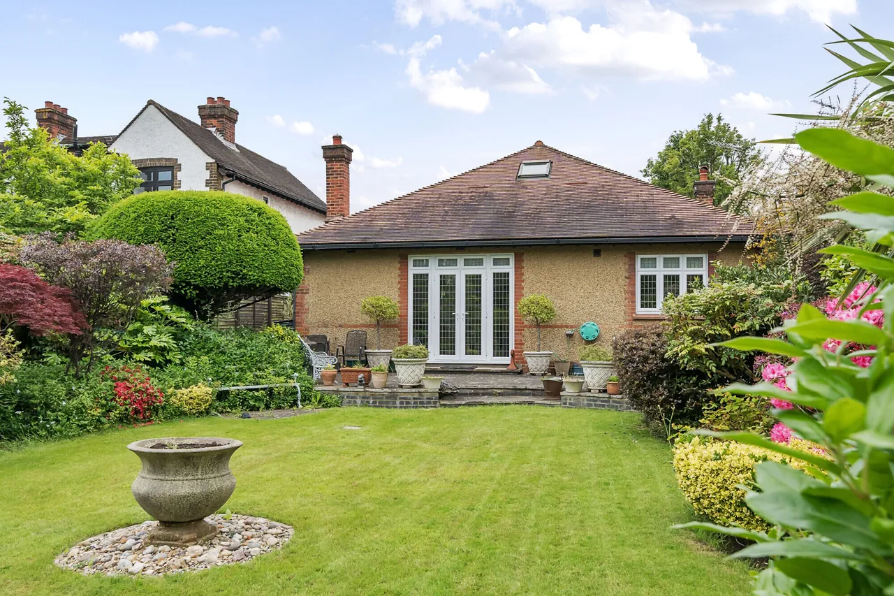Myddelton Park, London, N20, photo 18