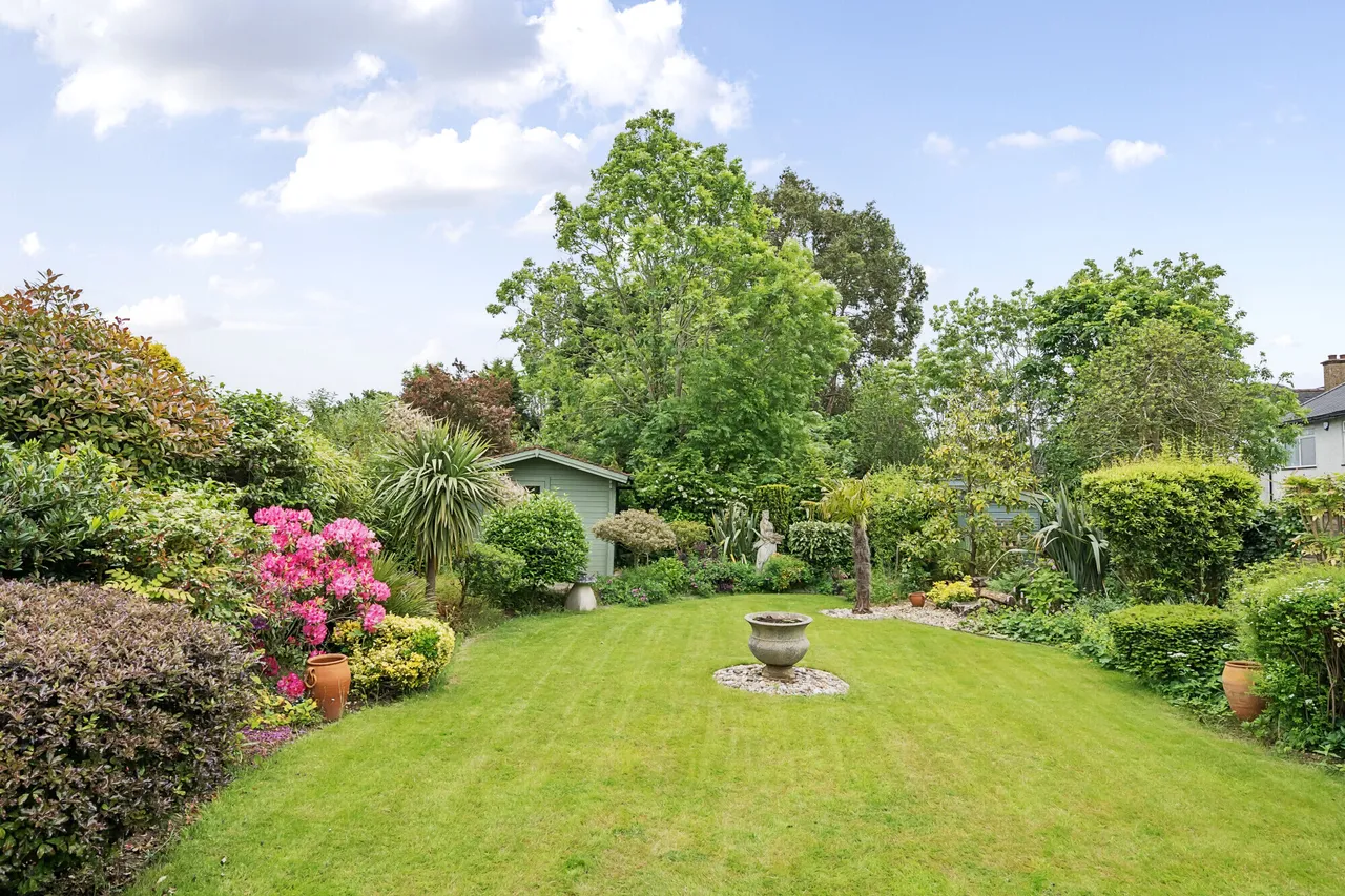 Myddelton Park, London, N20, photo 4
