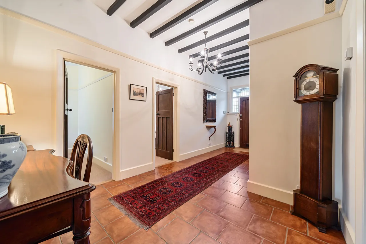 Myddelton Park, London, N20, photo 17