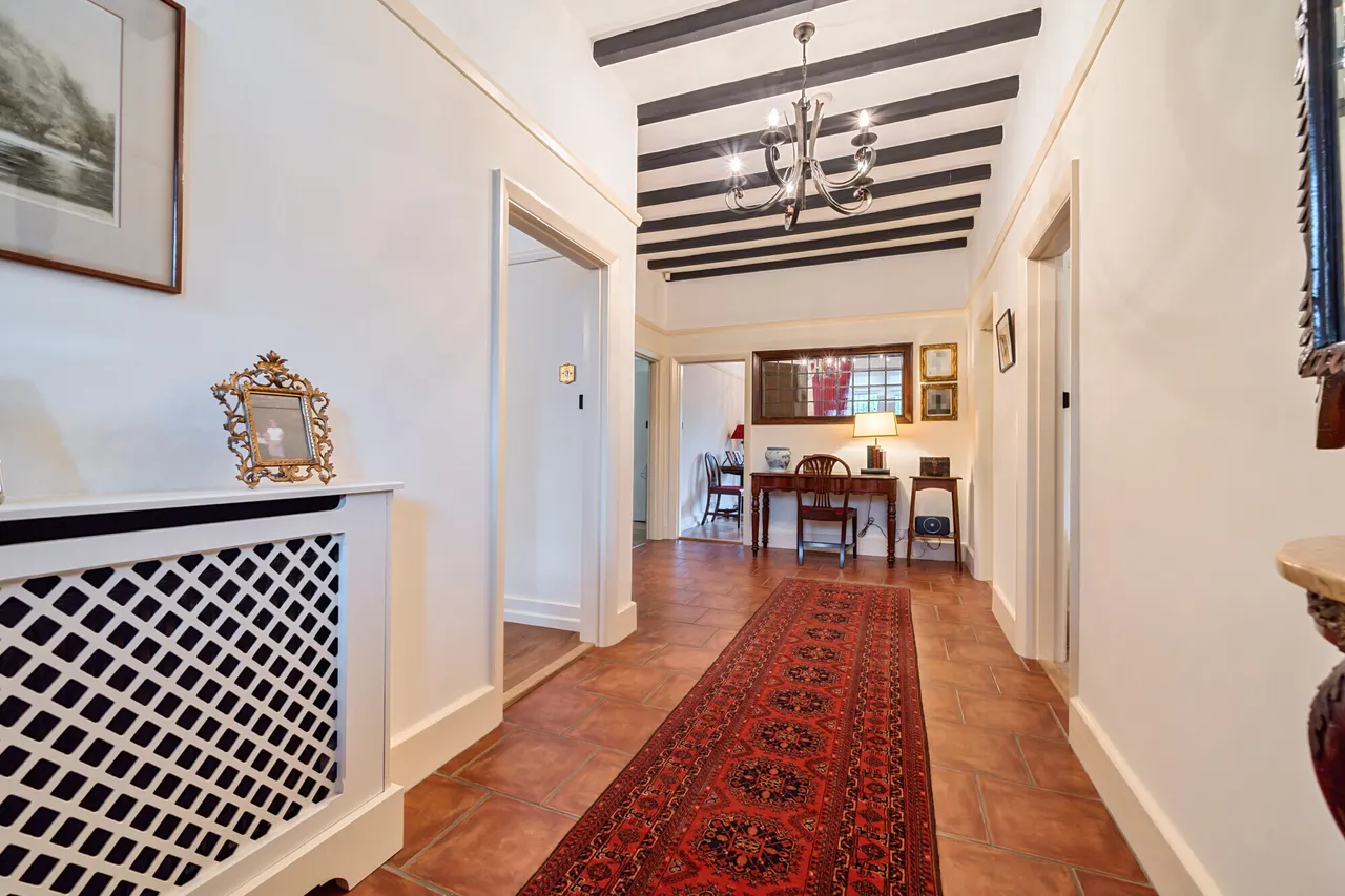 Myddelton Park, London, N20, photo 13