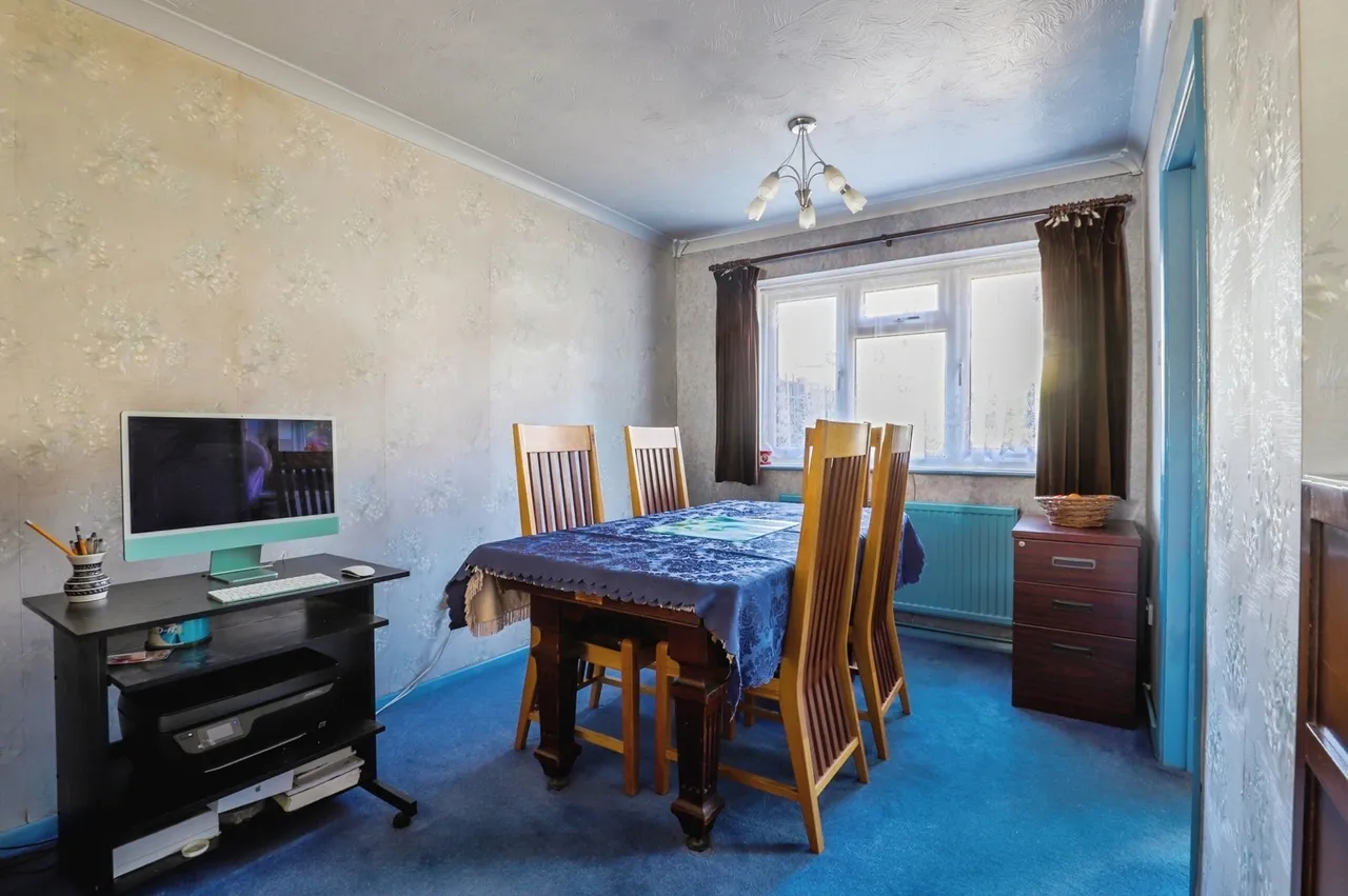 Richmond Drive, Sittingbourne, Kent, ME10, photo 4
