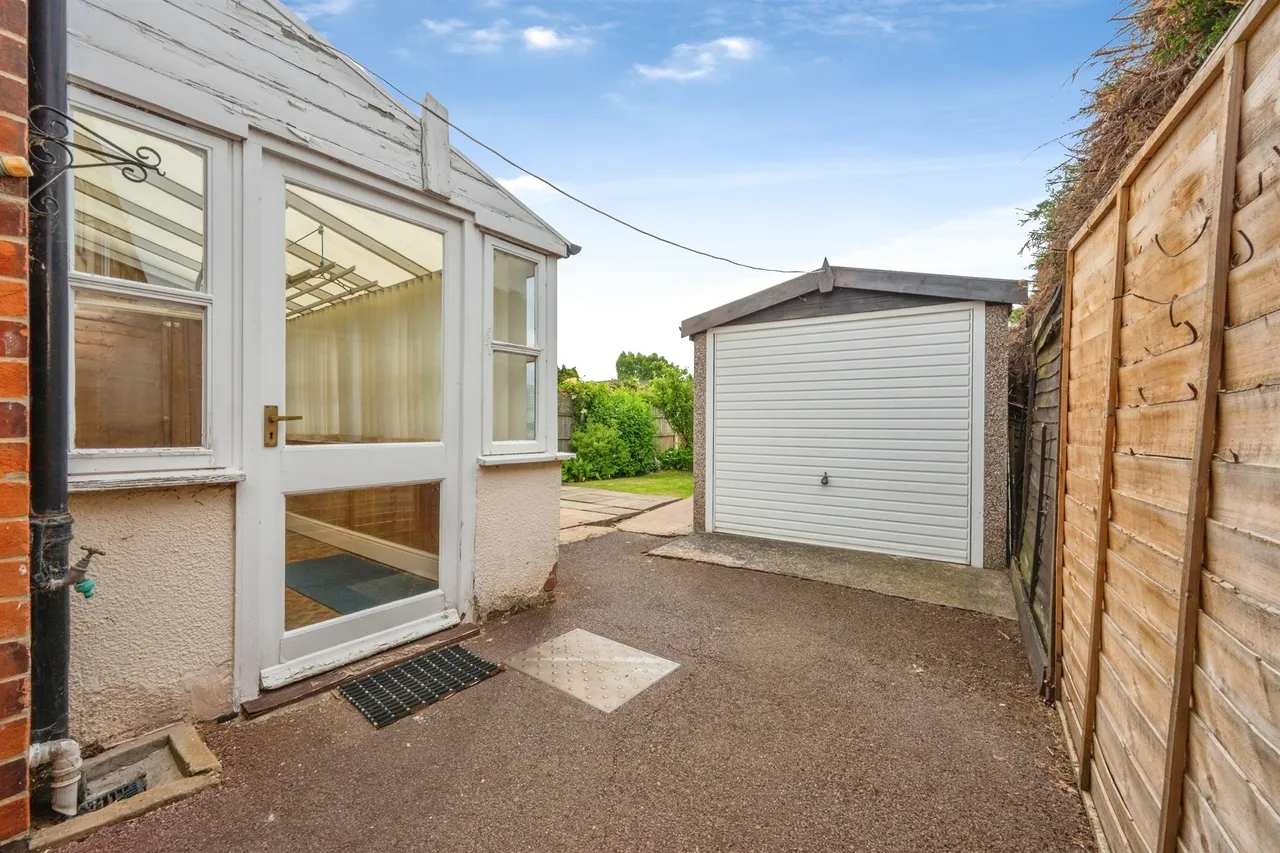 Carlton Avenue, Shelton Lock, DE24, photo 11