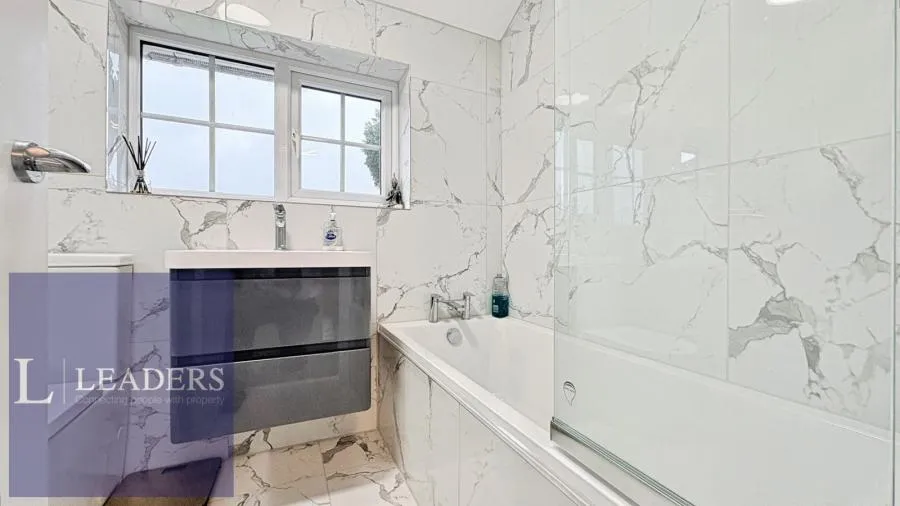 Hawkwood Road, Sible Hedingham, CO9, photo 10