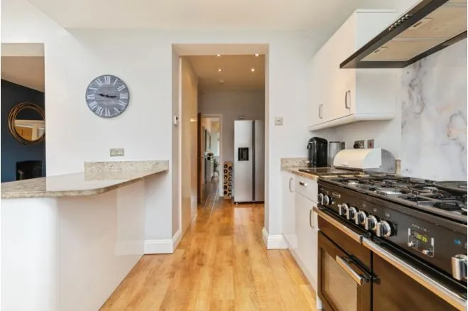 Newcombe Road, Bristol, photo 7