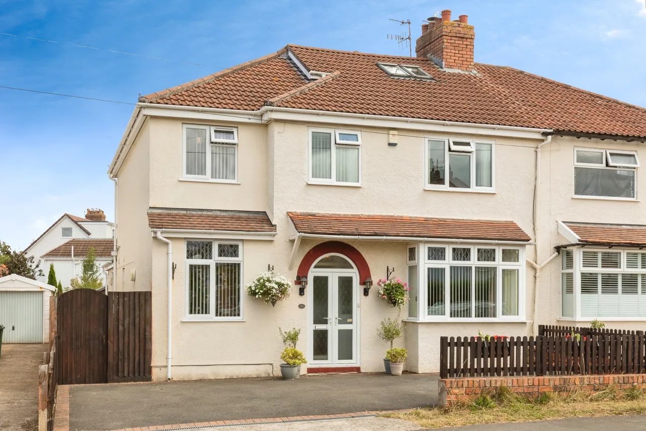 4 bed house for sale — Newcombe Road, Bristol