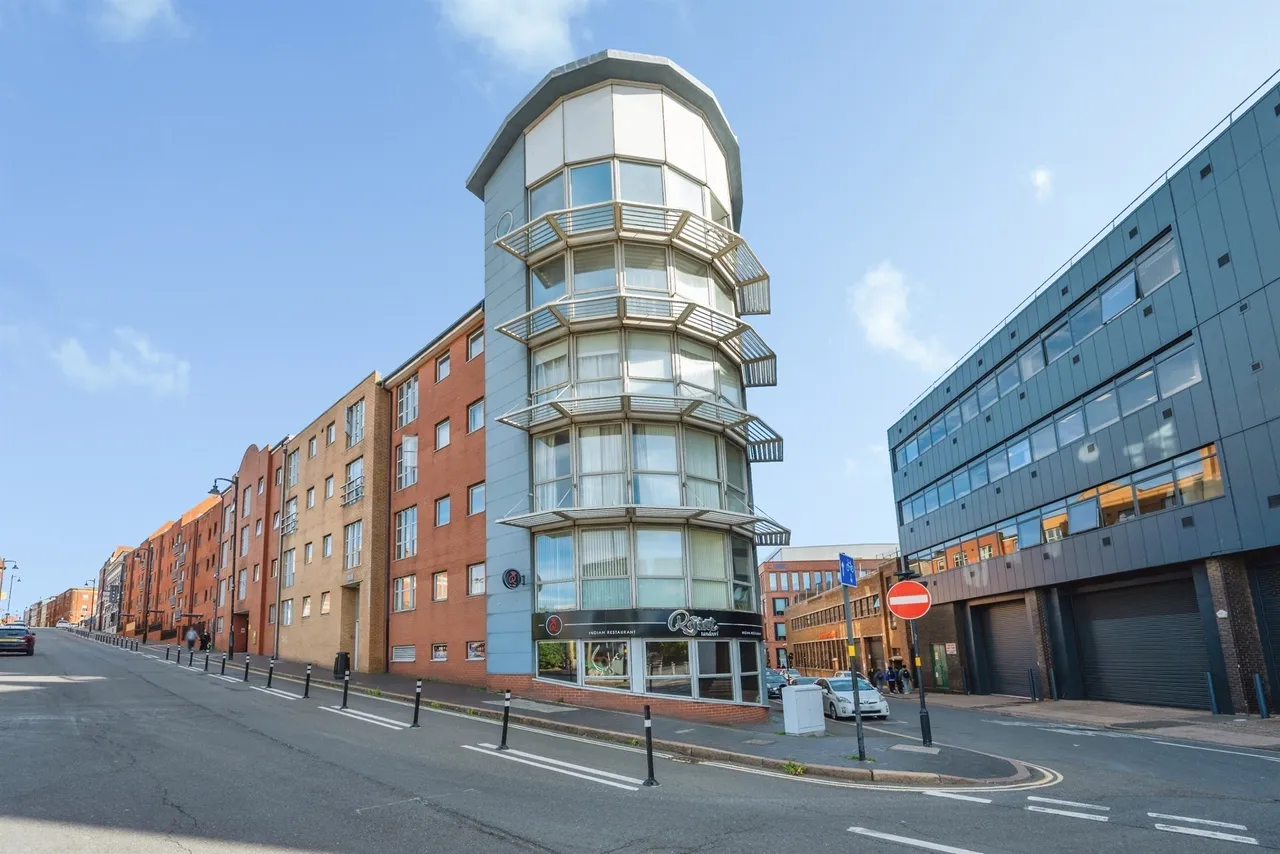 2 bed flat for sale, Newhall Hill, Birmingham, B1
