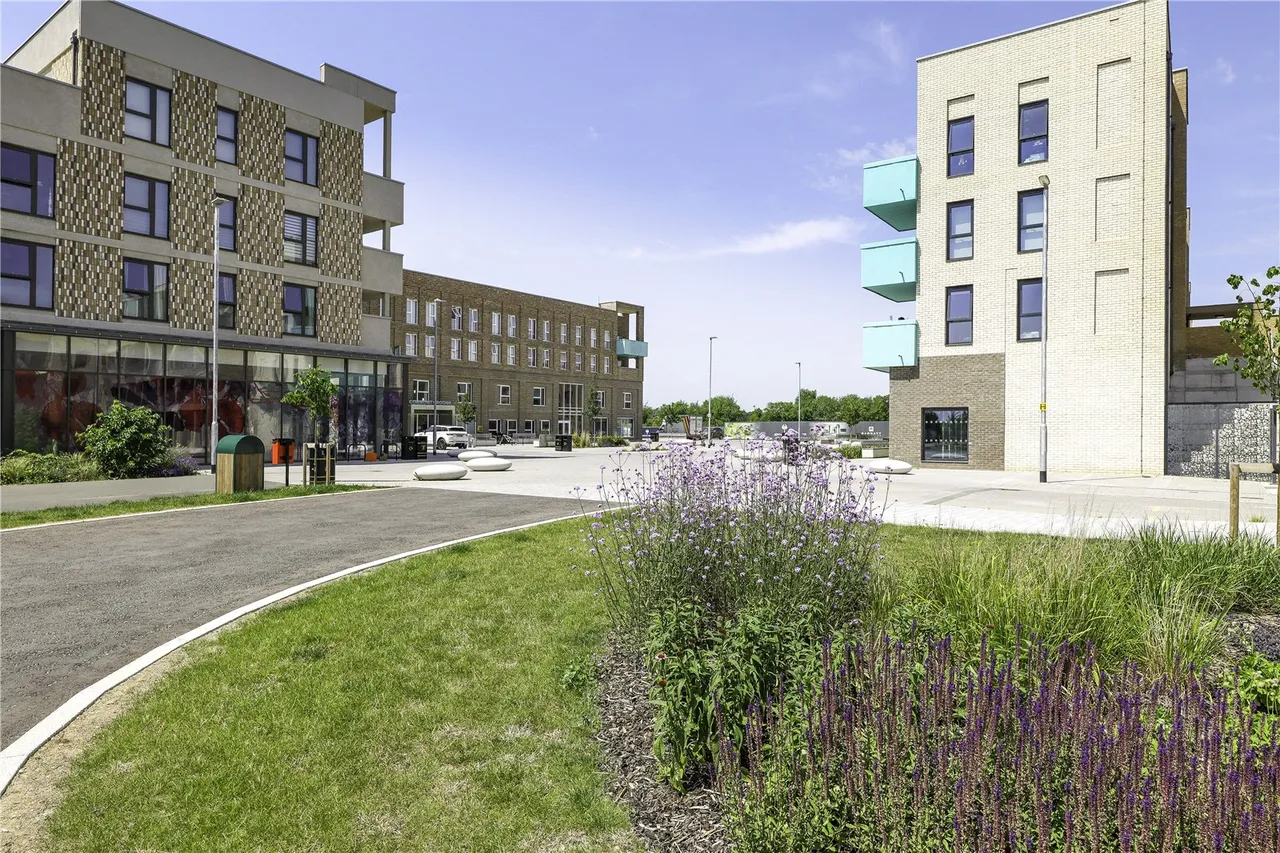 Huntingdon Road, Cambridge, CB3, photo 11