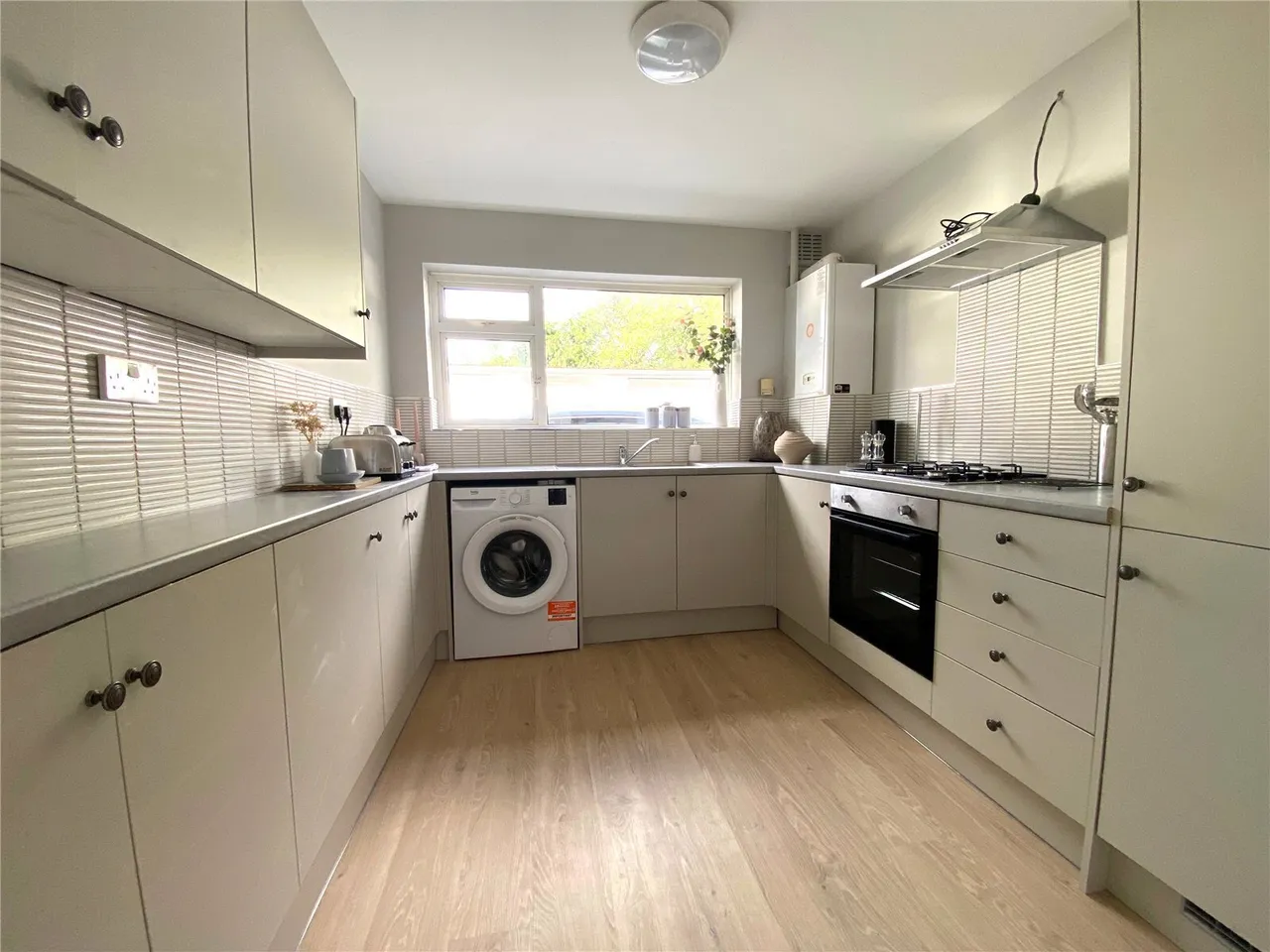 Alexandra Road, Poole, BH14, photo 5