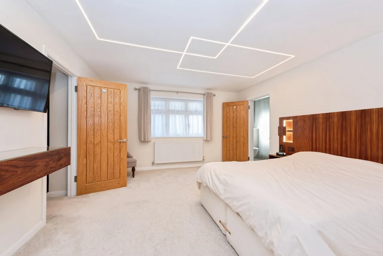 Grafton Road, Worcester Park, KT4, photo 18