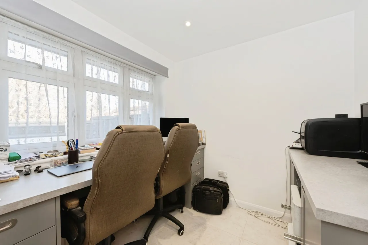 Grafton Road, Worcester Park, KT4, photo 15