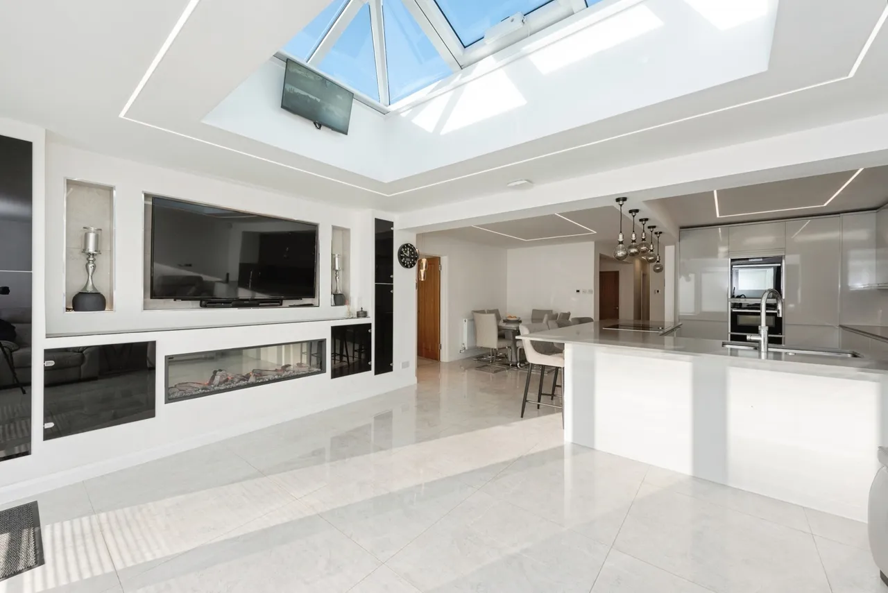 Grafton Road, Worcester Park, KT4, photo 2