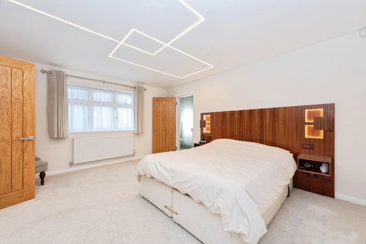 Grafton Road, Worcester Park, KT4, photo 10