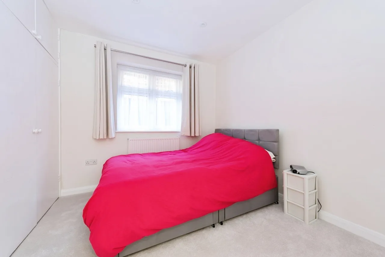 Grafton Road, Worcester Park, KT4, photo 13