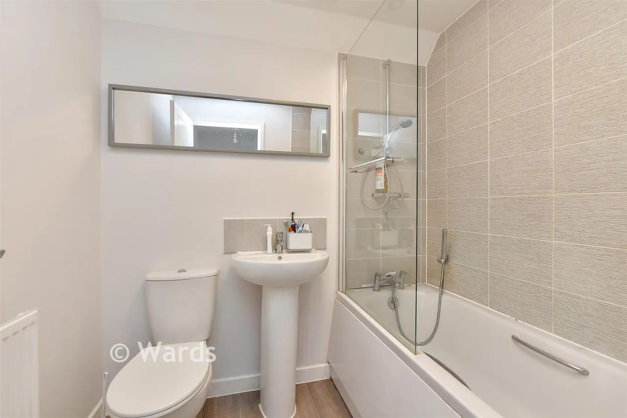 Beasley Close, Queenborough, ME11, photo 9